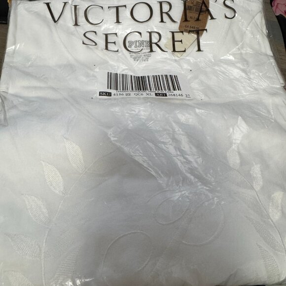 PINK Victoria's Secret White Campus Long Sleeve T Shirt New Size XL - Picture 2 of 3
